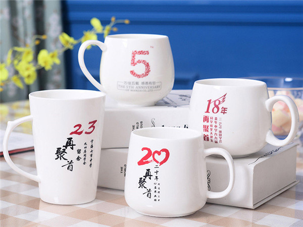 陶瓷杯彩印机-陶瓷杯印刷机(图1) 陶瓷杯彩印机-陶瓷杯印刷机(图1)